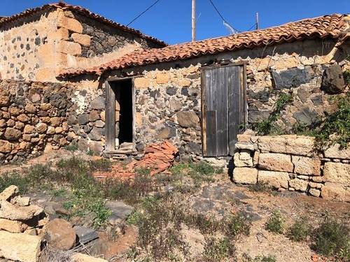 imagen 2 de Venta de terreno con casas para restaurar en Jama (Tenerife)