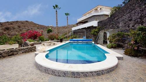 imagen 2 de Venta de casa rural de lujo en Alcala (Tenerife)