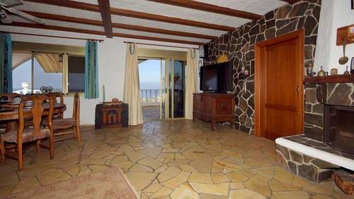 imagen 6 de Venta de casa rural de lujo en Alcala (Tenerife)
