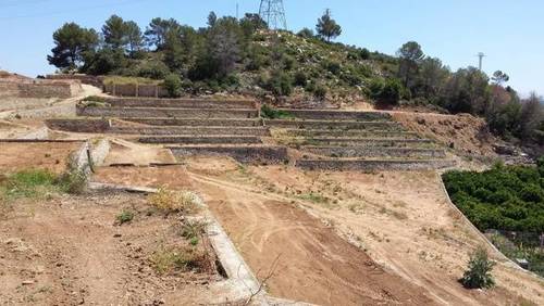 imagen 2 de Venta de finca con nave en Xeresa (Valencia)