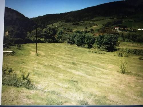imagen 1 de Venta de finca con bonitas vistas en el Valle de Ayala (Vizcaya)
