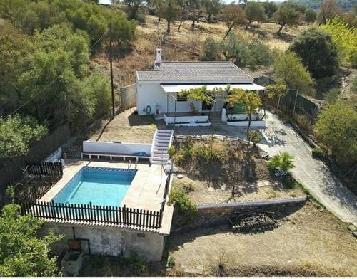 imagen 1 de Venta de casa con parcela en Coin (Málaga)