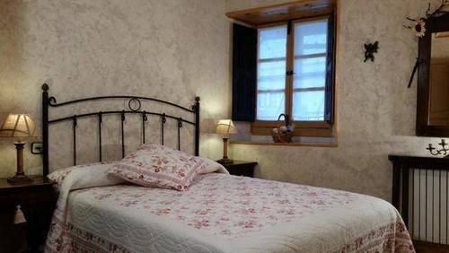 imagen 3 de Venta de espectacular casa rural en San Pedro de Olleros (León)
