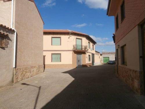imagen 1 de Venta de casa de pueblo en Fuentes del Ropel (Zamora)