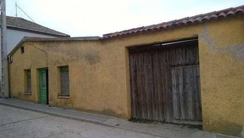 imagen 1 de Venta de vivienda rural con garaje en Muñopedro (Segovia)