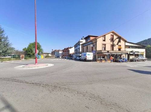 imagen 1 de Venta de casa rural y pequeño complejo hostelero en Solares (Cantabria)