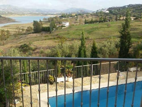 imagen 8 de Venta de lujosa casa rural en La Viñuela (Málaga)