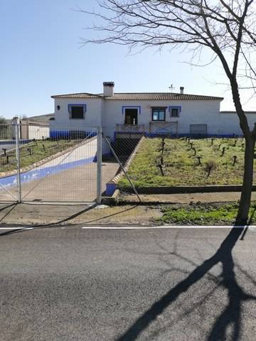 imagen 1 de Venta de casa con bodega en Urda (Toledo)