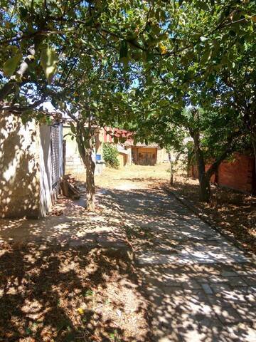 imagen 1 de Venta de terreno rústico con casa y bodega en Villeza (León)