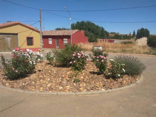 imagen 3 de Venta de terreno rústico con casa y bodega en Villeza (León)