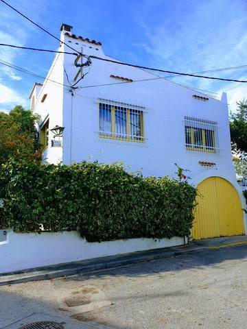 imagen 1 de Venta de casa en entorno rural en El Garraf