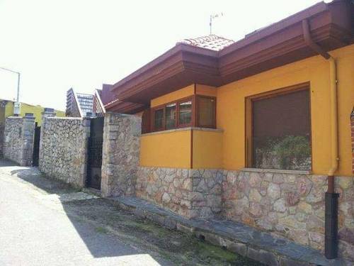 imagen 1 de Venta de casa con licencia turística en Llanes (Asturias)