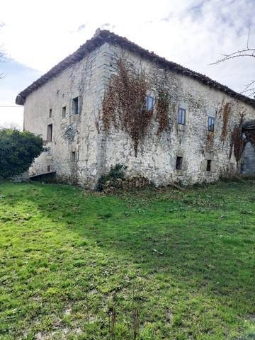 imagen 3 de Venta de casa rústica en Espinosa de los Monteros