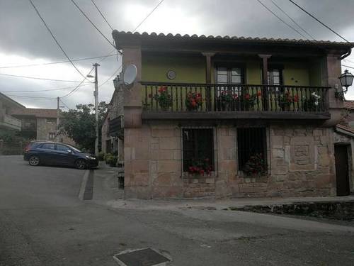 imagen 1 de Venta de casa rural en Cartes (Cantabria)