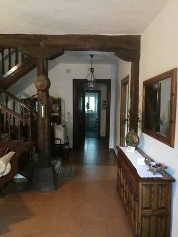 imagen 3 de Venta de casa de piedra en Cartes (Cantabria)