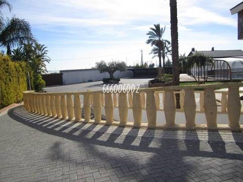 imagen 2 de Venta de casa de lujo en plena naturaleza en Los Montesinos