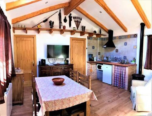 imagen 2 de Venta de parcela con casa rural en Hoyos del Espino (Ávila)