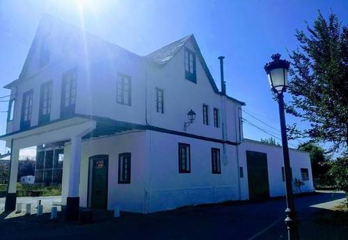 imagen 1 de Venta de casa de pueblo en Cacabelos