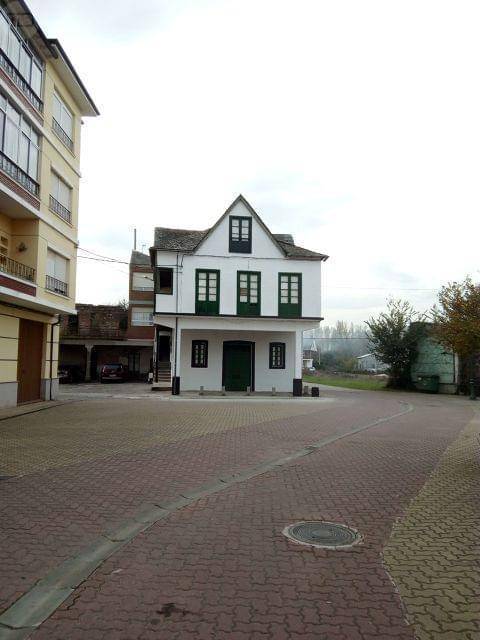imagen 4 de Venta de casa de pueblo en Cacabelos