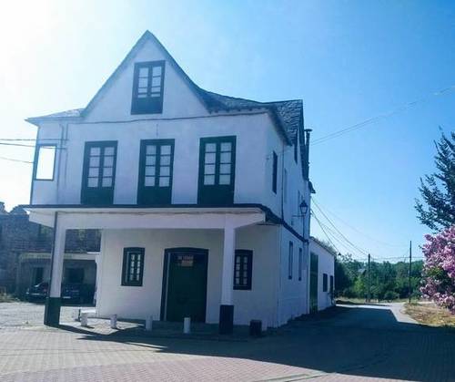 imagen 1 de Venta de casa de pueblo en Cacabelos