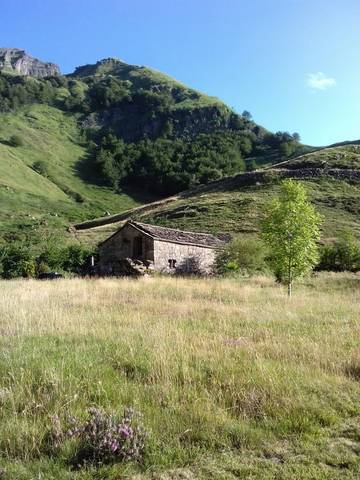 imagen 2 de Venta de casa rural, cabaña en Cantabria