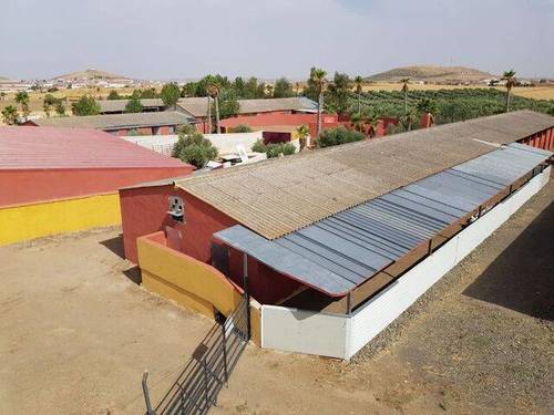 imagen 2 de Venta de finca rústica con cuadras
