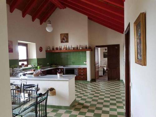 imagen 2 de Venta de finca de cortijo con cuadras en Carmona