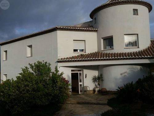 imagen 1 de Venta de lujosa casa rural en La Viñuela (Málaga)