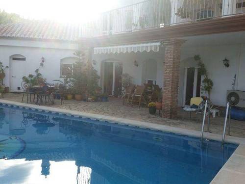 imagen 2 de Venta de lujosa casa rural en La Viñuela (Málaga)