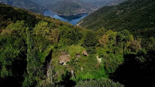imagen 1 de Venta de finca con masía en Susqueda (Girona)