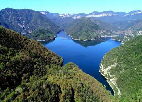 imagen 2 de Venta de finca con masía en Susqueda (Girona)