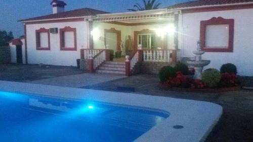 imagen 1 de Venta de finca con vivienda en Valencia de Alcántara