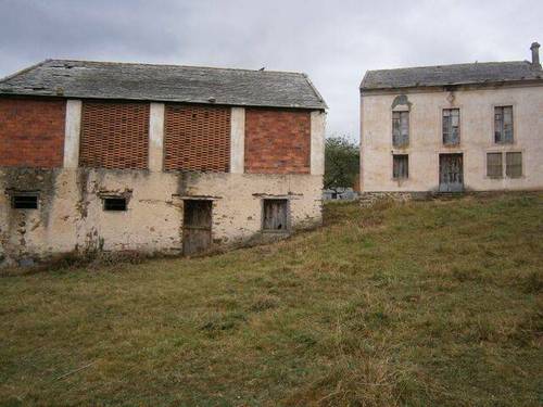 imagen 1 de Venta de finca con casa rural en Foz (Lugo)