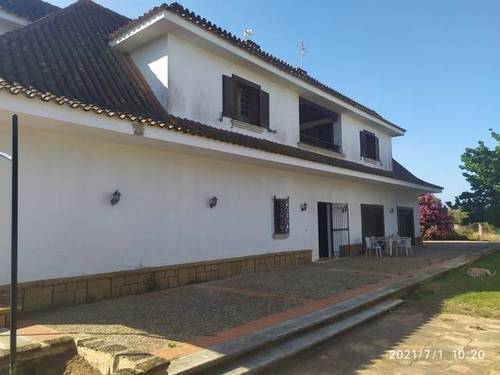 imagen 2 de Venta de finca con vivienda en Chiclana