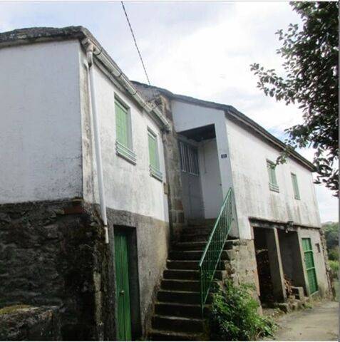 imagen 1 de Venta de fincas y dos casas rurales en Viana (Ourense)