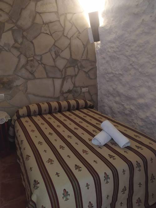 imagen 15 de Venta de cuevas para turismo rural