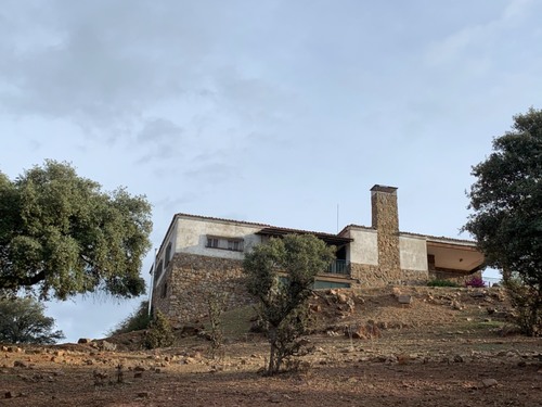 imagen 5 de Finca dehesa en Badajoz con casa y naves para ganadería y recreo