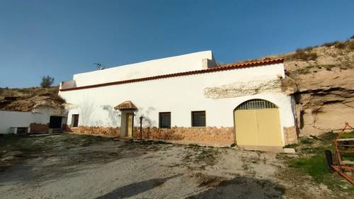 imagen 6 de FINCA PARA ALMENDROS LLANA 200 HA GUADIX