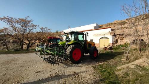 imagen 5 de FINCA PARA ALMENDROS LLANA 200 HA GUADIX