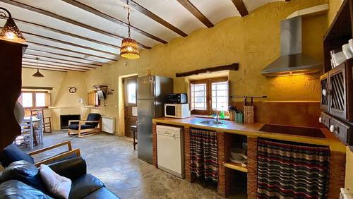 imagen 2 de VENTA DE CASA RURAL LEGALIZADA JUNTO CON FINCA ECOLOGICA DE 24 HECTAREAS