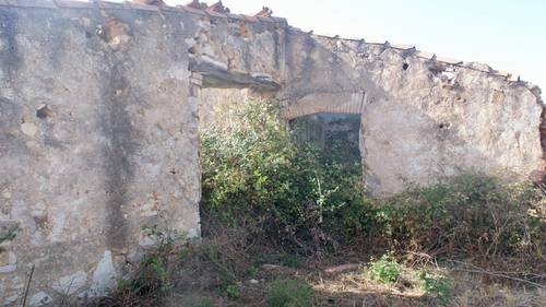 imagen 3 de MASIA CON FINCA RÚSTICA-AGRÍCOLA , A RECONSTRUIR/REHABILITAR