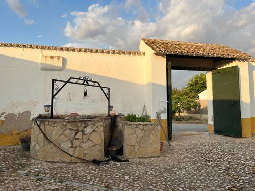 imagen 1 de SE VENDE CORTIJO Y PARCELAS