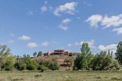 imagen 24 de Exclusiva finca de recreo y caza mayor, con casa de vanguardia