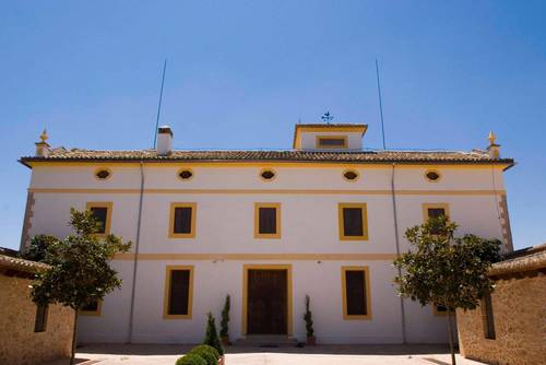 imagen 1 de Exclusiva Finca y Bodega en Requena