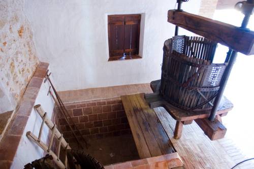 imagen 19 de Exclusiva Finca y Bodega en Requena