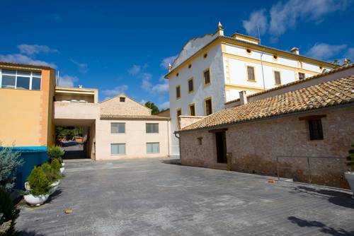 imagen 15 de Exclusiva Finca y Bodega en Requena