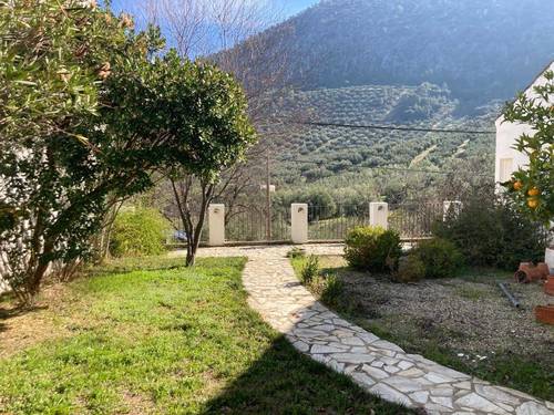 imagen 1 de SE VENDE CASA PARQUE NATURAL SIERRAS SUBBÉTICAS - RUTE (Córdoba)