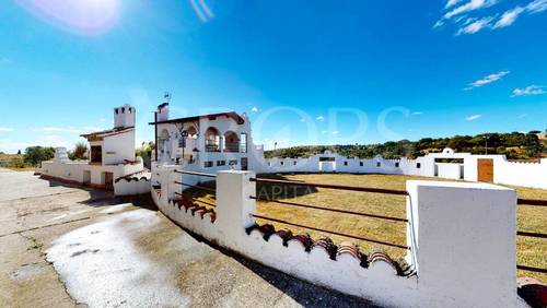 imagen 24 de En venta finca de recreo con vivienda y plaza de toros en Ávila / Salamanca